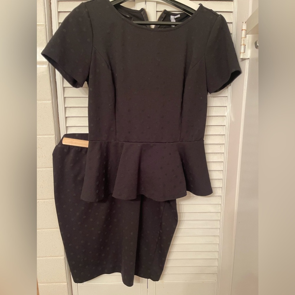Elle | Black Peplum Polka Dot Blouse with matching pencil skirt Size Medium